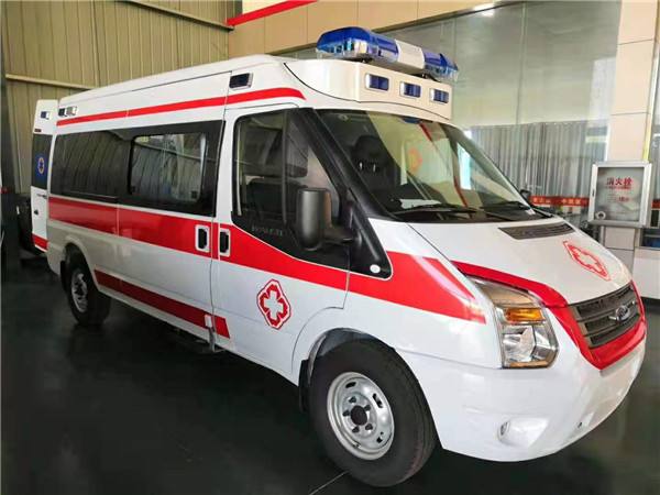 青县福特V362救护车